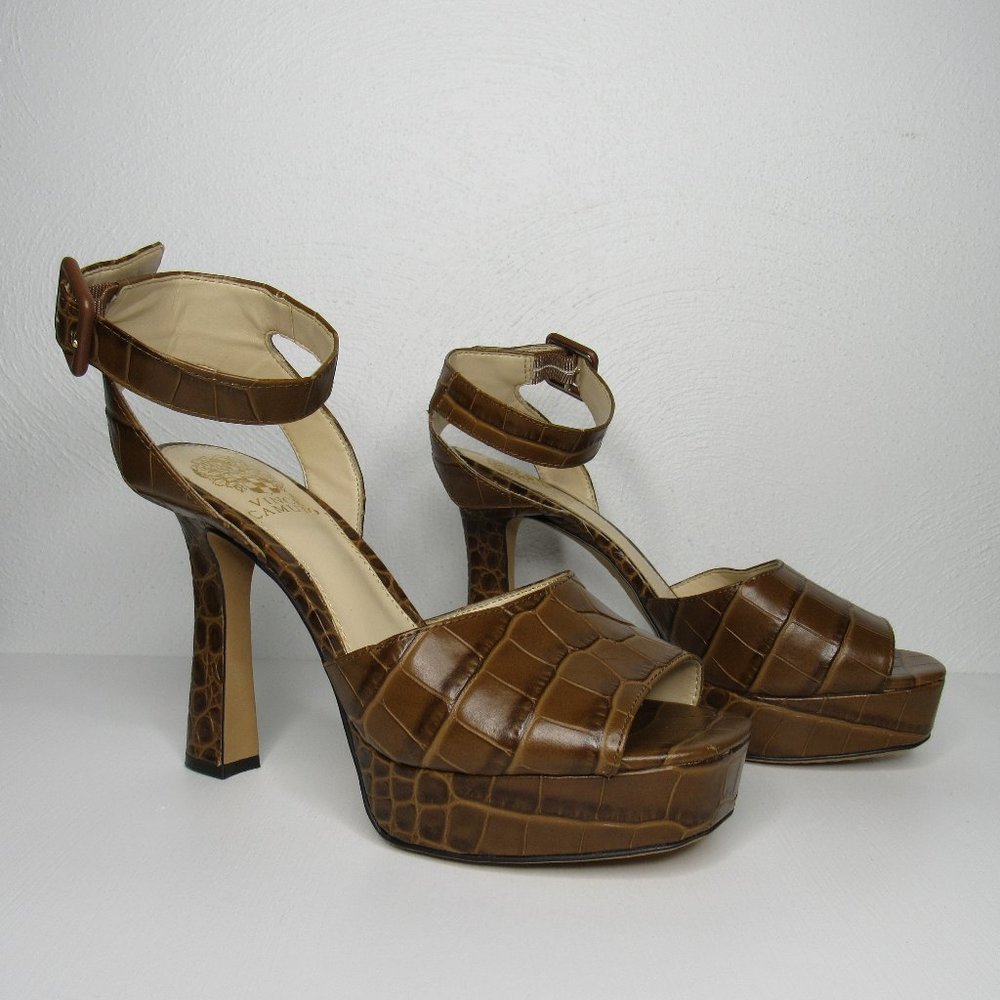 VINCE CAMUTO Kortinta Brown Crocodile Platform Heels Size 8